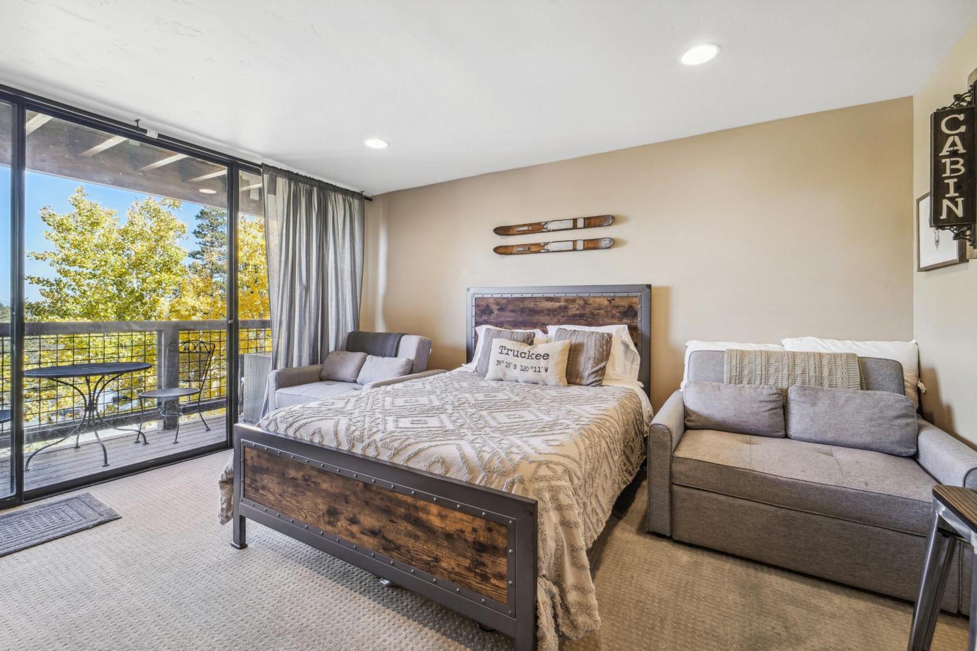 Truckee Studio With Balcony And On-Site Skiing! Exterior photo