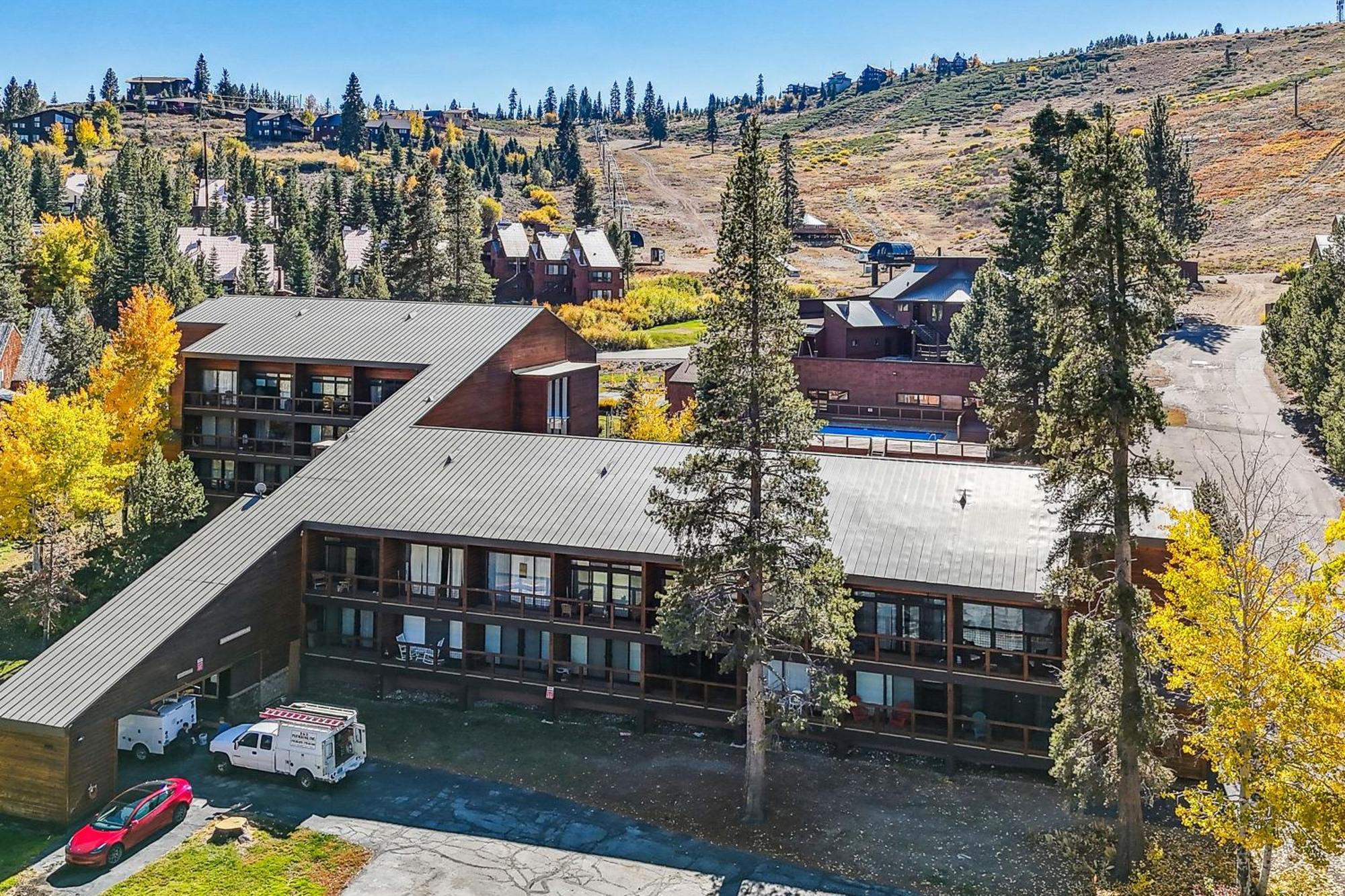 Truckee Studio With Balcony And On-Site Skiing! Exterior photo